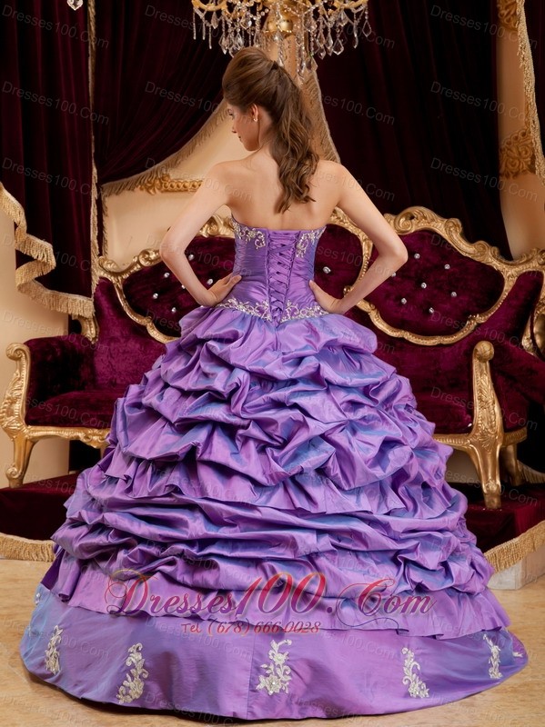 Lavender Dresses for Quinceaneras Sweetheart Taffeta Appliques