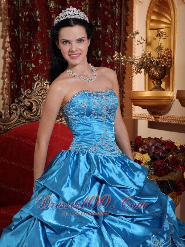 Blue Dresses for 15 Taffeta Embroidery with Beading