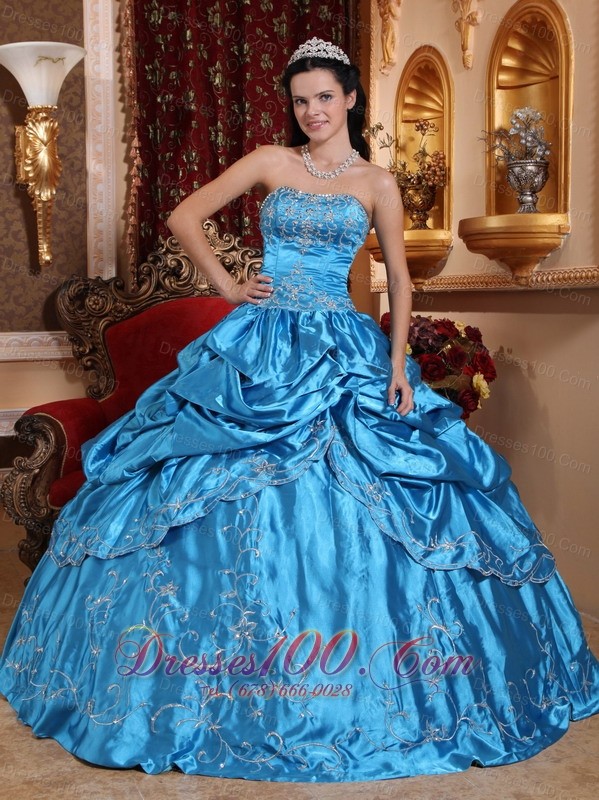 Blue Dresses for 15 Taffeta Embroidery with Beading