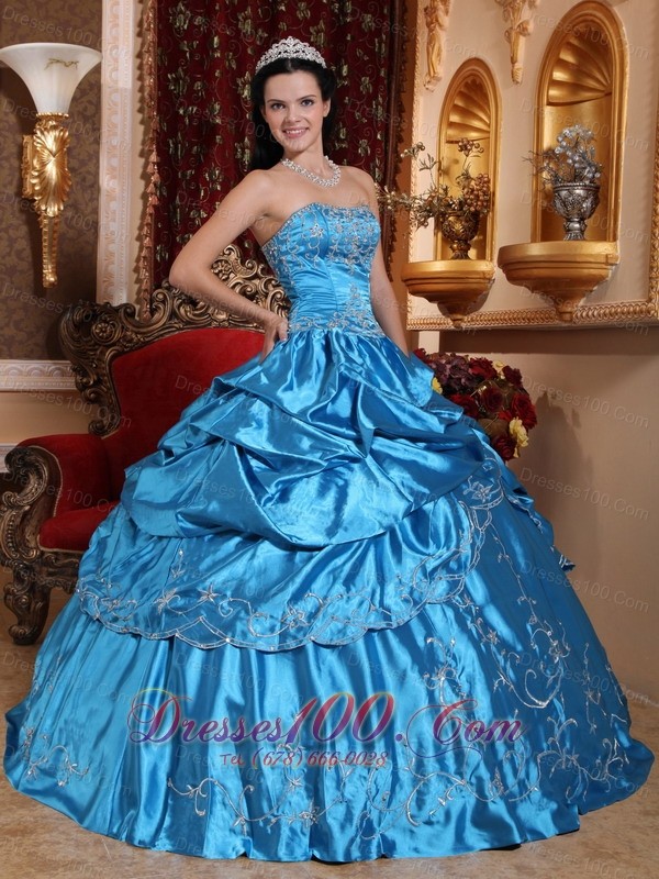 Blue Dresses for 15 Taffeta Embroidery with Beading