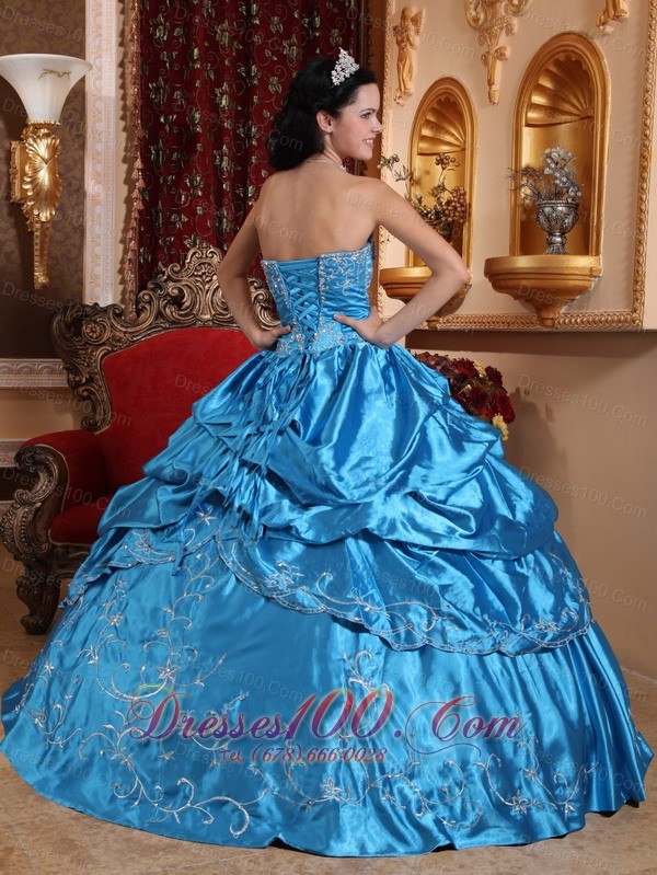 Blue Dresses for 15 Taffeta Embroidery with Beading