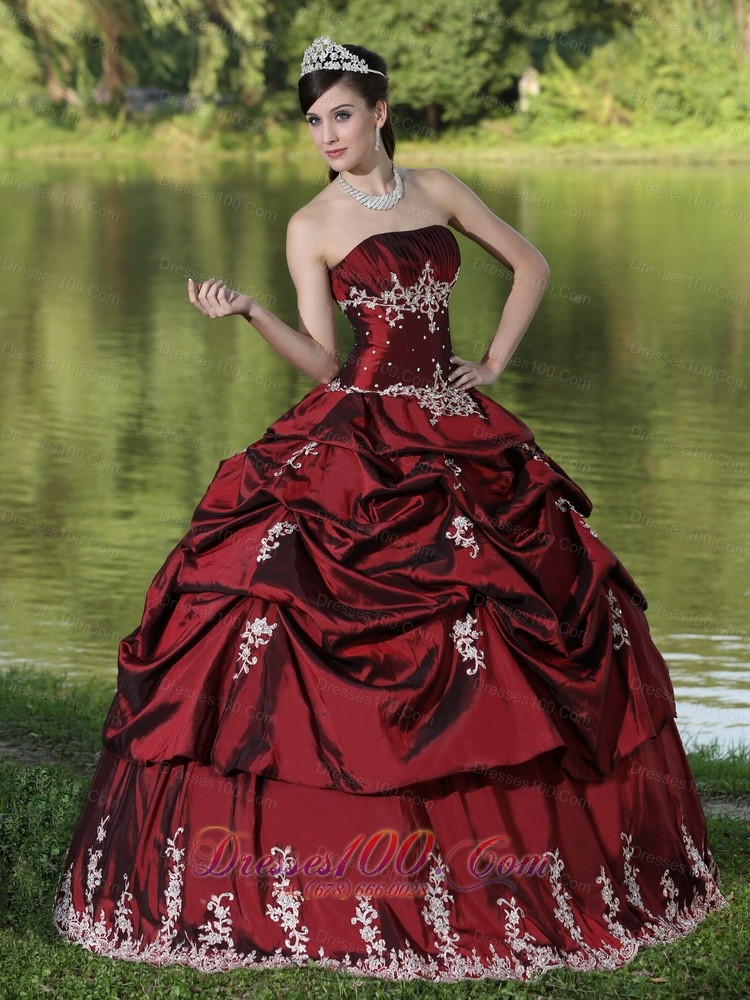 Burgundy Quinceanera Dress Party Wear Satin Embroidery