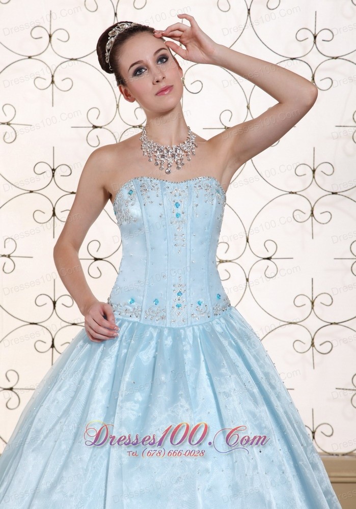 Light Blue Dresses for Quinceaneras With Embroidery and Beading