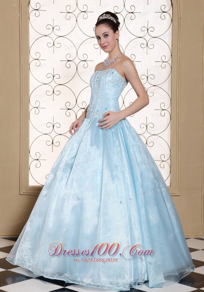 Light Blue Dresses for Quinceaneras With Embroidery and Beading
