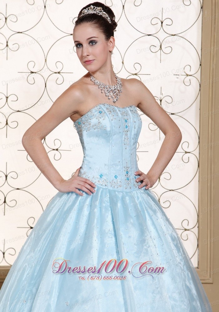 Light Blue Dresses for Quinceaneras With Embroidery and Beading