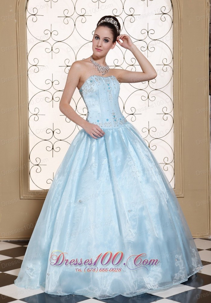 Light Blue Dresses for Quinceaneras With Embroidery and Beading