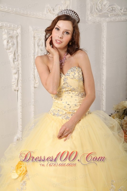 Sweet sixteen Dresses With Light Yellow Organza Appliques