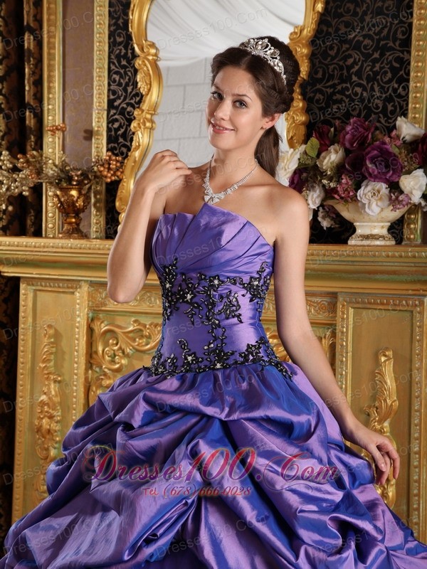 Floor-length Purple Princess Organza Appliques Quinceanera Dress