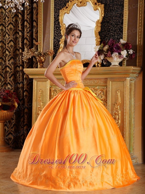 Orange Satin Bowknot and Embroidery Quinceanera Dress