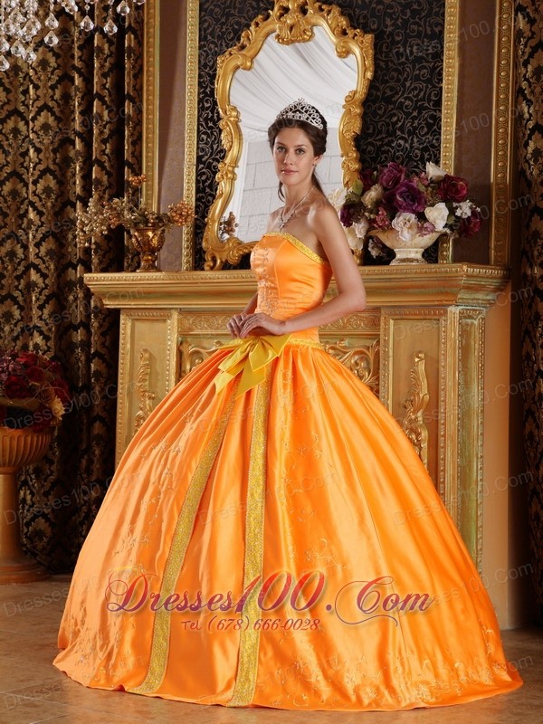 Orange Satin Bowknot and Embroidery Quinceanera Dress