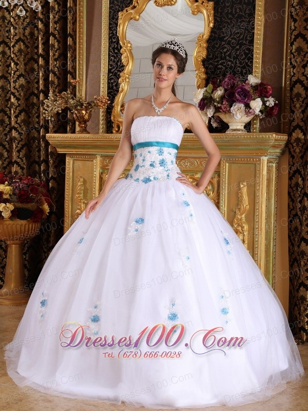 Vintage Tulle White Appliques Sweet 16 Dress