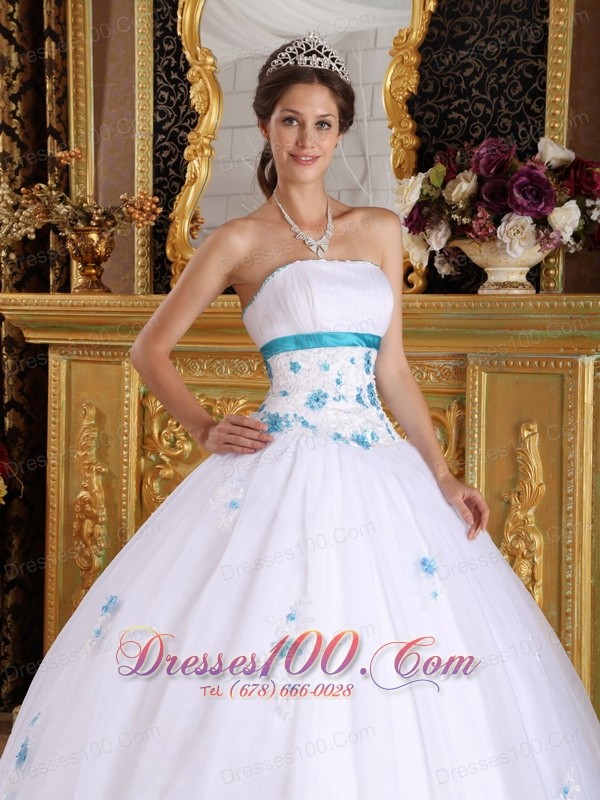 Vintage Tulle White Appliques Sweet 16 Dress