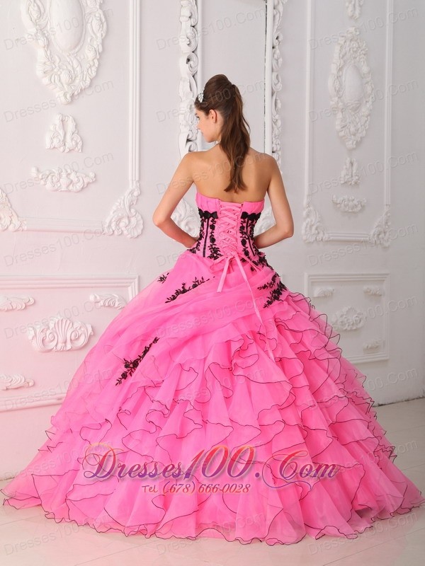 2013 Rose Pink Ruffles Black Appliques Quinceanera Dress