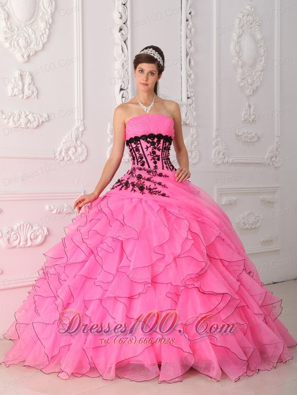 2013 Rose Pink Ruffles Black Appliques Quinceanera Dress