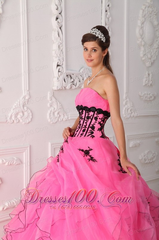 2013 Rose Pink Ruffles Black Appliques Quinceanera Dress