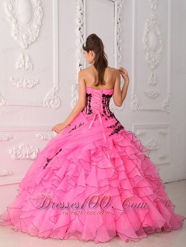 2013 Rose Pink Ruffles Black Appliques Quinceanera Dress