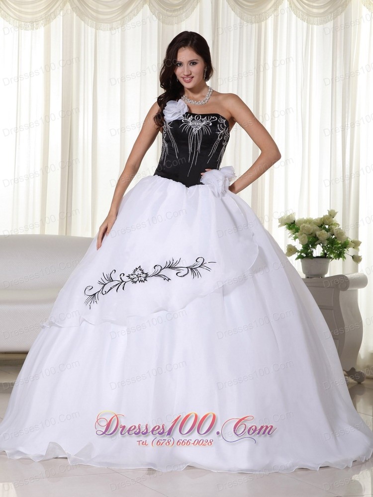 White and Black Embroidery Quinceanera Dress Strapless