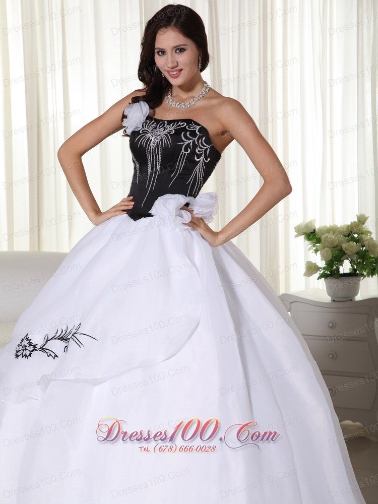 White and Black Embroidery Quinceanera Dress Strapless