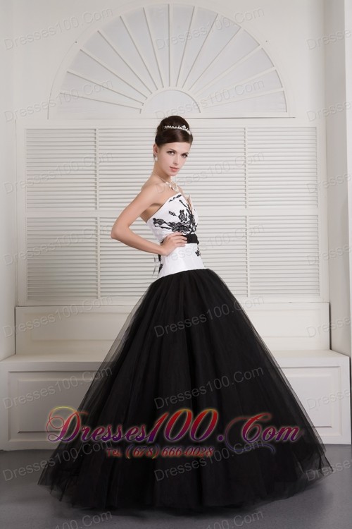 Black White V-neck Embroidery Floor-length Quinceanera Dress