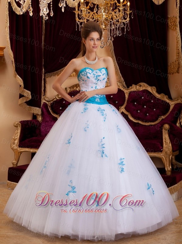 White A-line Ball Gown for Sweet 16 Sweetheart Appliques