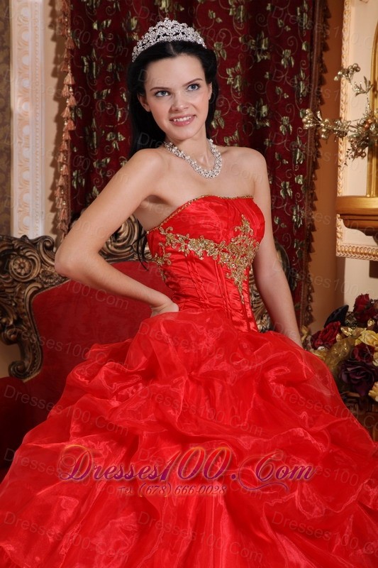 Appliques Pick-ups Quinceanera Dress Red Beading
