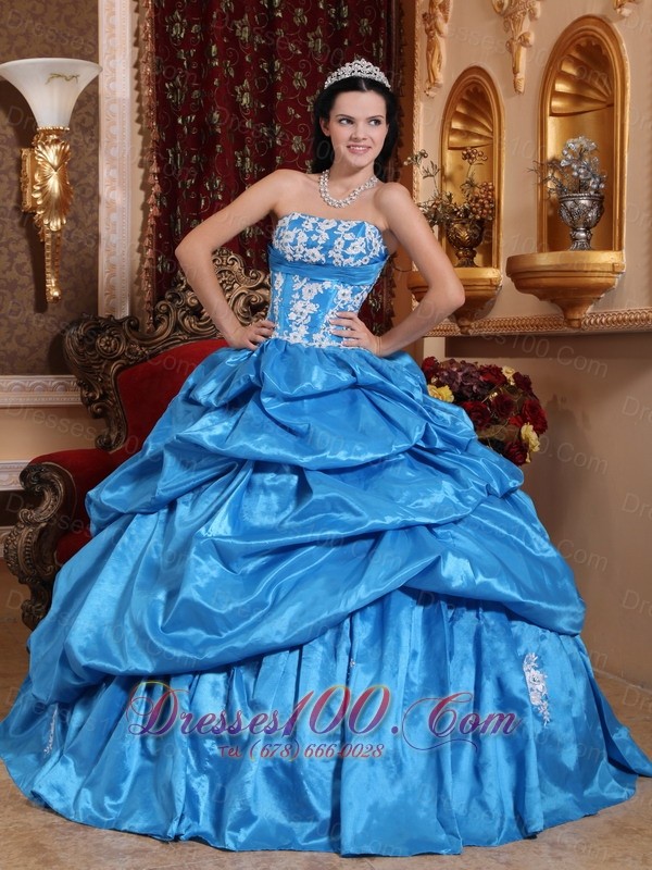 2013 Baby Blue Appliques Pick-ups Quinceanera Dress