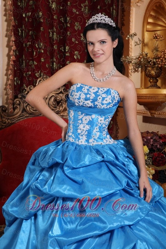 2013 Baby Blue Appliques Pick-ups Quinceanera Dress