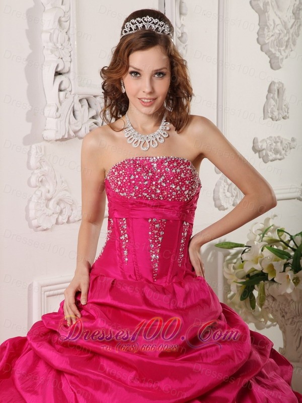 Affordable Red Quinceanera Dress Around 200 Beading Strapless