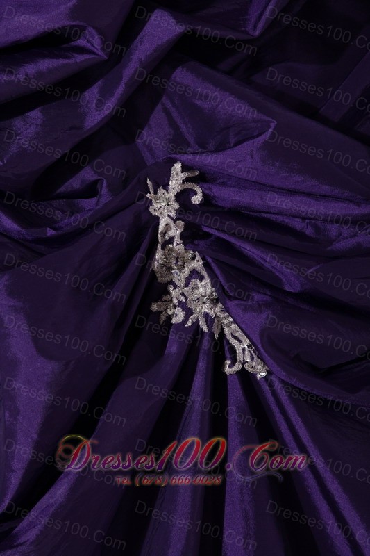 Puffy Dark Purple Quinceanera Dress Taffeta Appliques