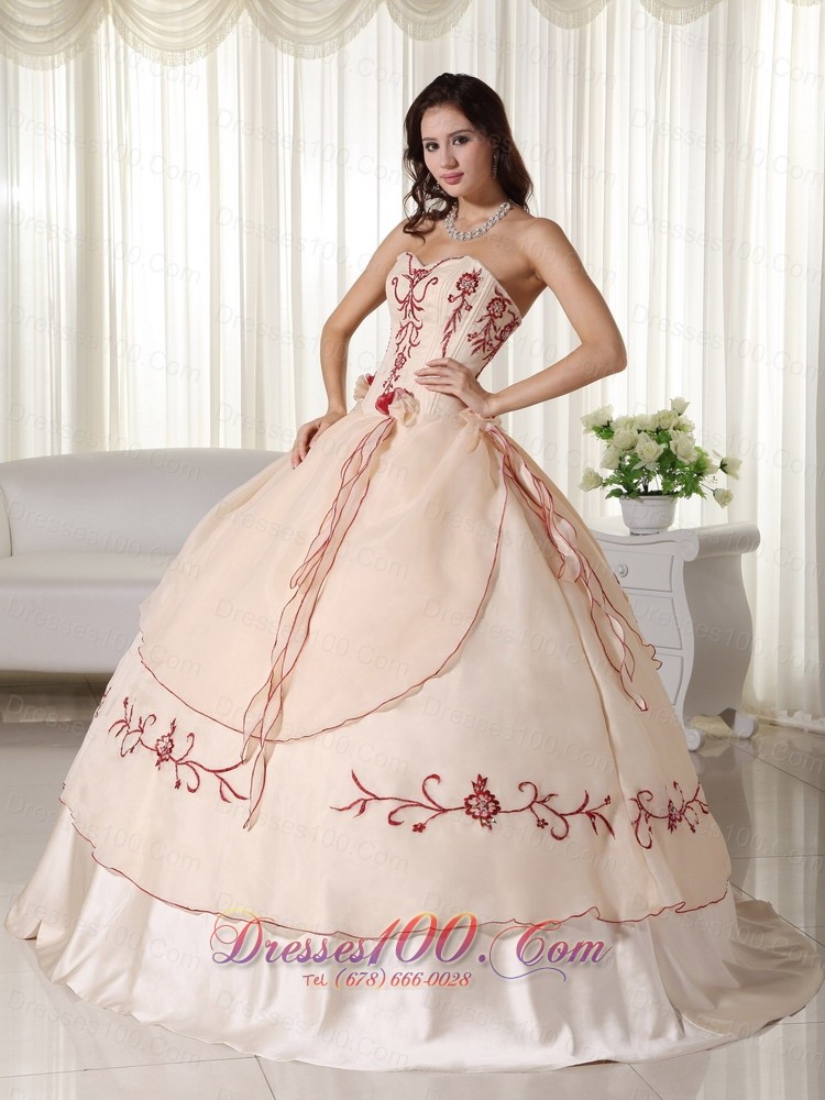 Sweetheart Champagne Organza Embroidery Quinceanera Dress