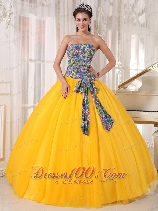 Best Seller Colorful and Yellow Sweet 16 Dress Bowknot