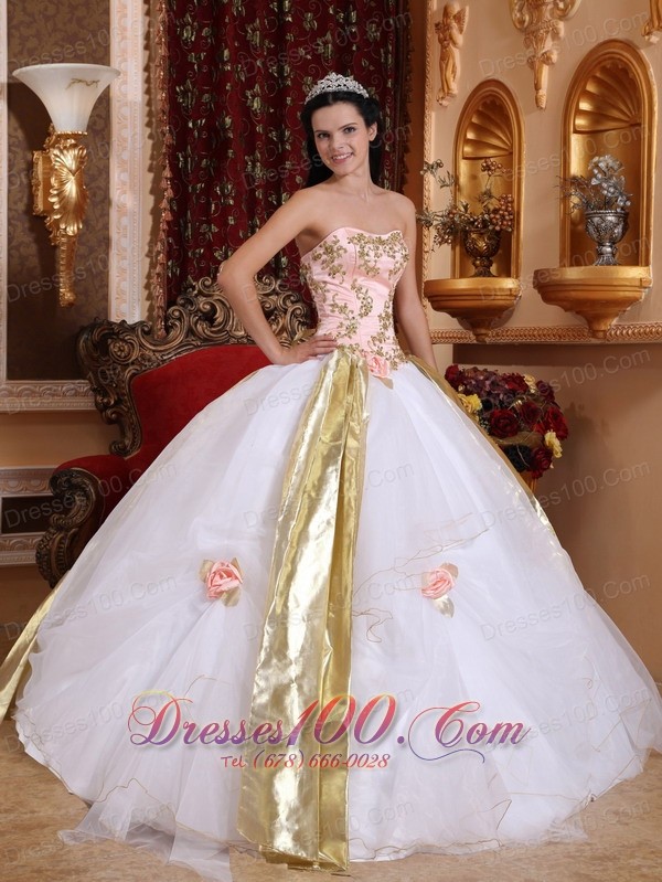 White Quinceanera Dress Strapless Organza Beading Appliques