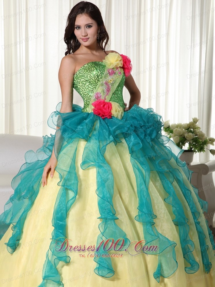 Yellow Strapless Floor-length Organza Quinceanera Dress