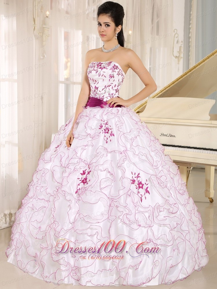 White Organza Strapless Quinceanera Dress With Embroidery