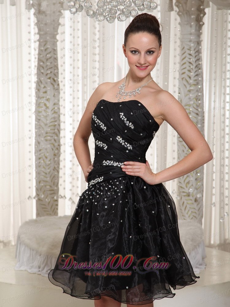 Organza Beading Knee-length Black Homecoming Dress