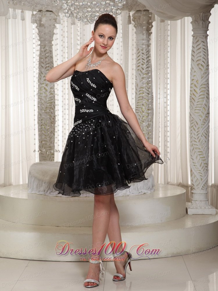 Organza Beading Knee-length Black Homecoming Dress