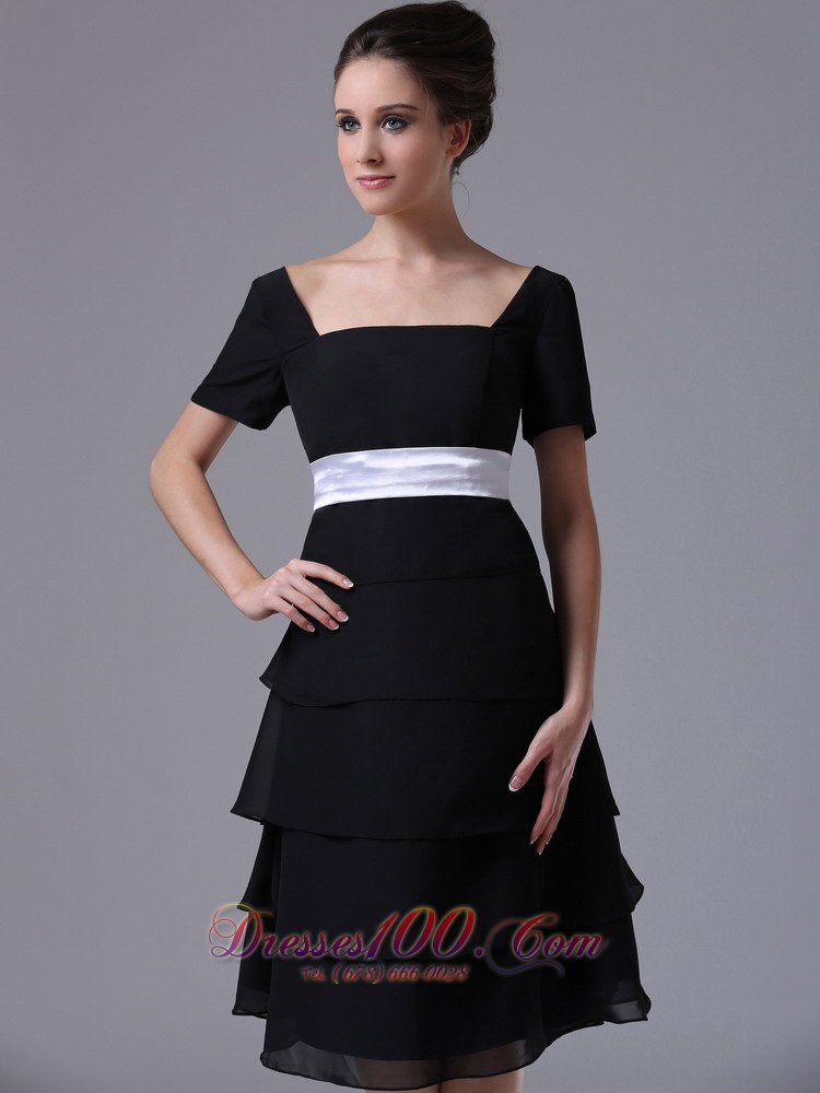 Black tiered skirt Square Black Dama Dresses Chiffon