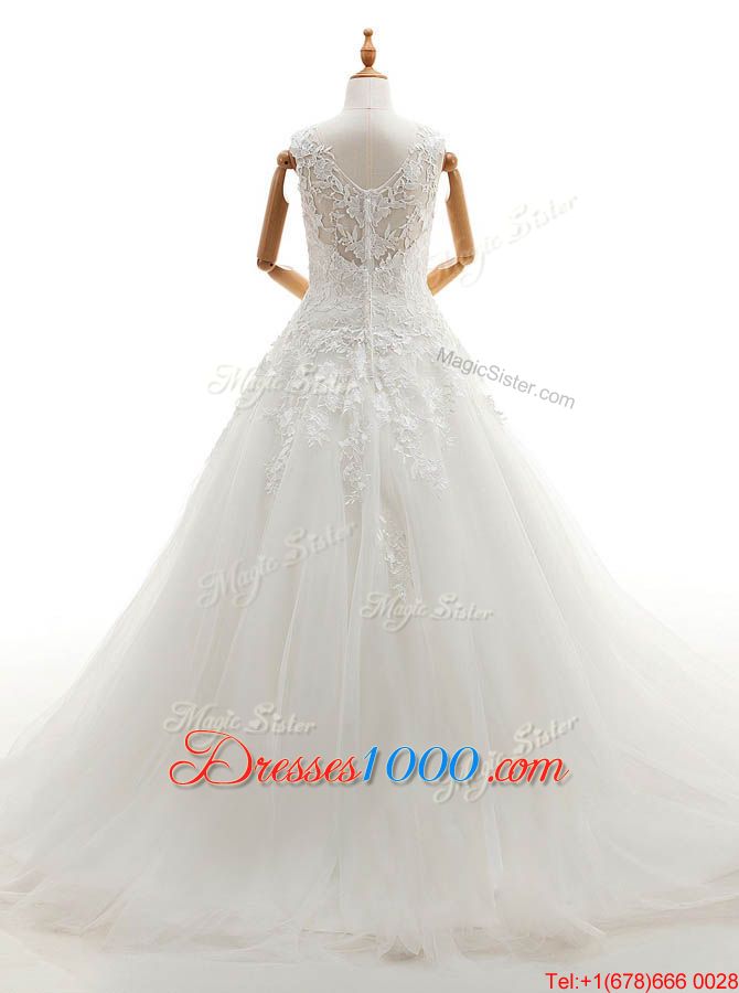 Sleeveless Brush Train Appliques Zipper Wedding Gowns