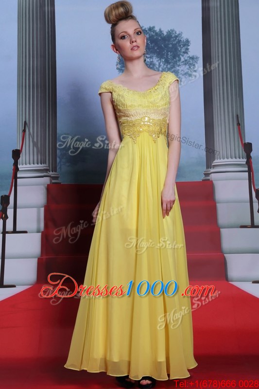 Vintage Chiffon Scalloped Short Sleeves Side Zipper Beading and Appliques and Pleated Homecoming Dress in Yellow