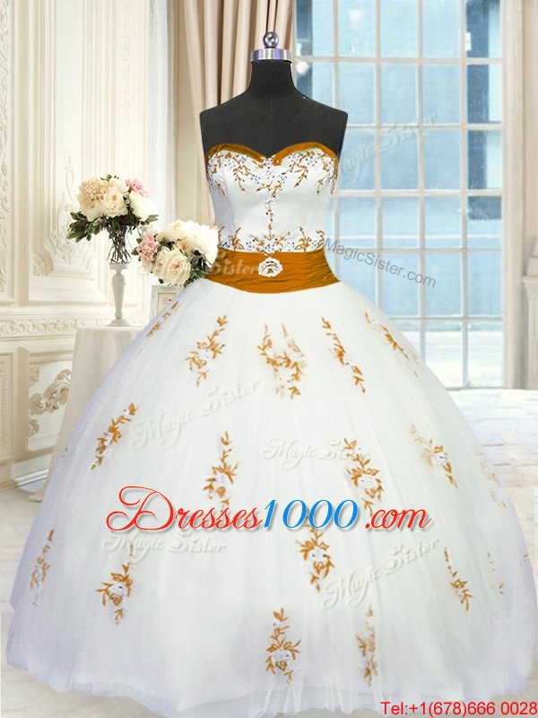 Modern White Ball Gowns Sweetheart Sleeveless Tulle Floor Length Lace Up Appliques and Belt Quince Ball Gowns