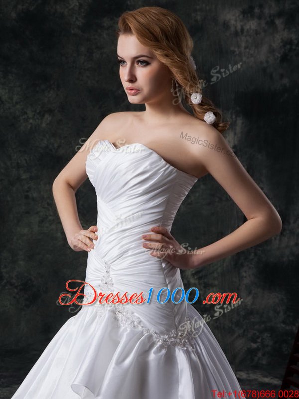 Ruffled Sweetheart Sleeveless Brush Train Lace Up Wedding Gowns White Taffeta