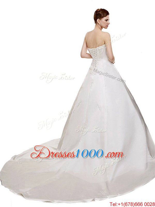 White Sleeveless Court Train Ruching With Train Wedding Gowns