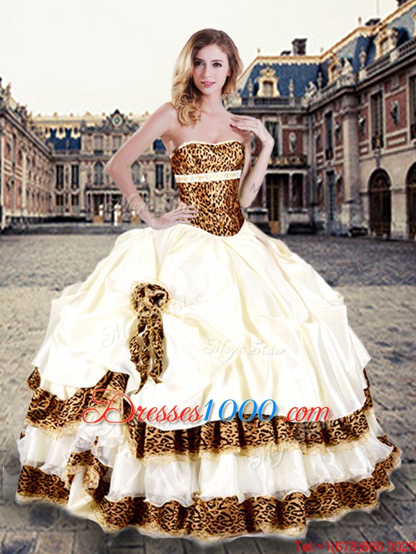 Apple Green Scoop Neckline Beading and Ruffles Quinceanera Gown Sleeveless Lace Up