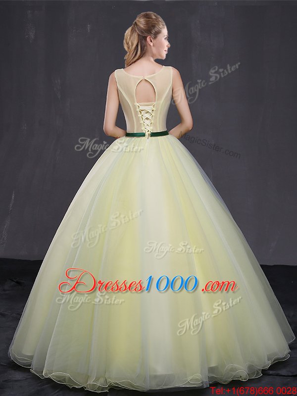 Light Yellow Scoop Lace Up Appliques 15th Birthday Dress Sleeveless