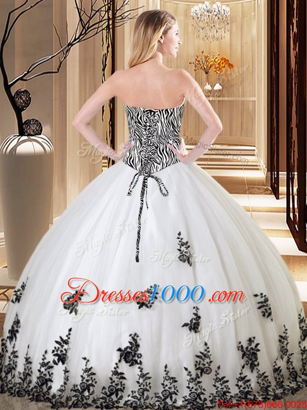 White Lace Up Quinceanera Gown Appliques Sleeveless Floor Length