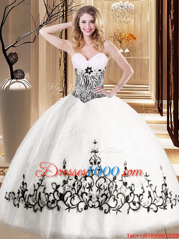 Flirting Floor Length Lace Up Vestidos de Quinceanera White and In for Military Ball and Sweet 16 and Quinceanera with Embroidery